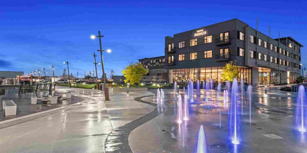 Hotels in Everett WA With Indoor Pool