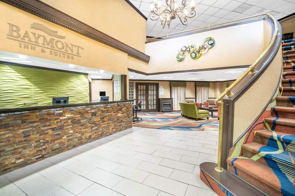 Pet Friendly Hotels in Knoxville TN Near I 75